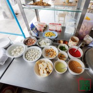 เมนูของร้าน เส้นปลาเมืองคอน (อาหารมุสลิม) พัฒนาการคูขวาง