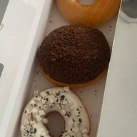 Krispy Kreme ลาวิลล่า อารีย์