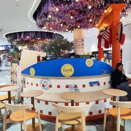 บรรยากาศ Quints The Quintessential Ice Cream โรบินสัน ไลฟ์สไตล์ราชพฤกษ์