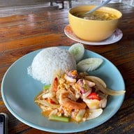 ป้าเขียวอาหารตามสั่งสุดหาดแหลมฉบัง