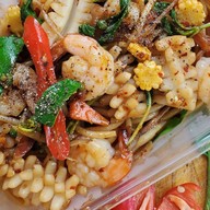 กินข้าวรึยัง? เส้นหมี่ไก่ฉีก นิคม 304