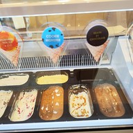Quints The Quintessential Ice Cream โรบินสัน ไลฟ์สไตล์ราชพฤกษ์