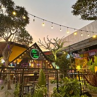 ร้านอาหาร เดอะทรี บาร์แอนด์เรสเทอรองท์ อยุธยา