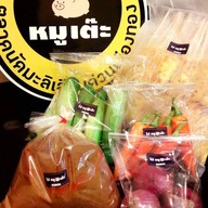 โต๋หมูเต๊ะ ตลาดวัดกู้