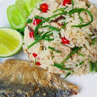Tasty House  ข้าวผัดปลาทู สุขสวัสดิ์ 26