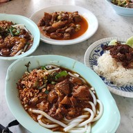 สุธาทิพย์