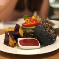 เมนูของร้าน Broccoli Revolution เซ็นทรัล เอ็มบาสซี่