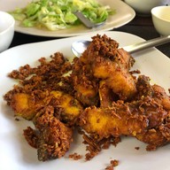 ครัวใต้พร้าว