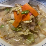 Ringer Hut Century สุขุมวิท