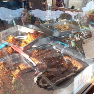 เมนูของร้าน ร้านป้ายูรแกงป่า
