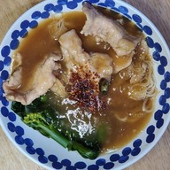 เมนูของร้าน ราดหน้าอากง
