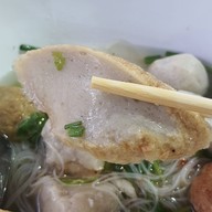 9 รส เย็นตาโฟ ลูกชิ้นแคะ เยาวราช Foody Farm บางใหญ่