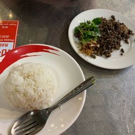 กู๋ขายข้าวต้ม ตลาดสดธนบุรี