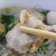 9 รส เย็นตาโฟ ลูกชิ้นแคะ เยาวราช Foody Farm บางใหญ่