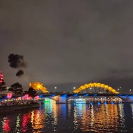 บรรยากาศ Dragon Bridge