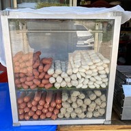 ร้านลูกชิ้นปิ้งตุ๊กตา สำนักงานใหญ่