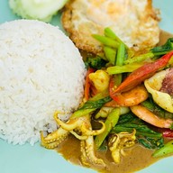 เลิฟ ผัดไทย อาหารตามสั่ง