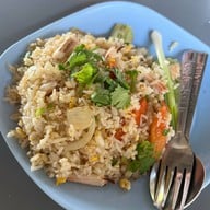 เมนูของร้าน ผัดไทยชายคลอง