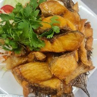 ร้านอาหารจันทร์ฉายเวียงป่าเป้าเชียงราย