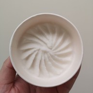 เมนูของร้าน เกี๋ยงกะทิสด ตลาดย่าโม