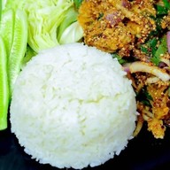 วีณาไก่แซ่บ สาขาศาลากลาง