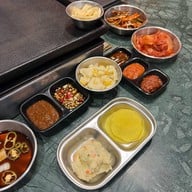 Nice Two Meat U Zpell @Future Park Rangsit