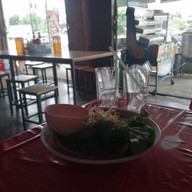 เมนูของร้าน ร้าน ก๋วยเตี๋ยวสมหมายดอนโมง