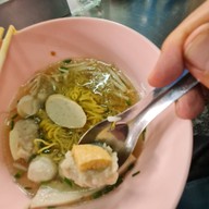 ก๋วยเตี๋ยวลูกชิ้นปลานายใบ้ บางเขน