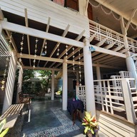 บรรยากาศ บ้านคุณย่า ถนนเจริญนคร ถนนเจริญนคร