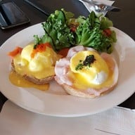 เมนูของร้าน The Hub Cafe and Eatery พระราม 9