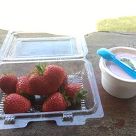 ไร่สตรอเบอร์รี่ไผ่สีทอง