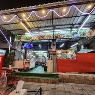 หน้าร้าน เล็กข้าวต้ม