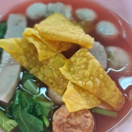 ก๋วยเตี๋ยวลูกชิ้นปลานายใบ้ บางเขน