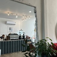 Sk sroikham cafe x workspace สาขา ดอนเมือง