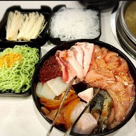 เมนูของร้าน นักล่าหมูกระทะ MBK