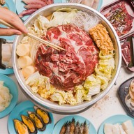 เริงรมย์หมูกะทะ -