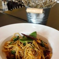 เมนูของร้าน The Hub Cafe and Eatery พระราม 9