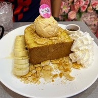 Sugar Town “Cafe & Restaurant”