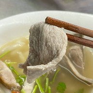 เมนูของร้าน ก๋วยจั๊บเอกไพลิน ศรีนครินทร์