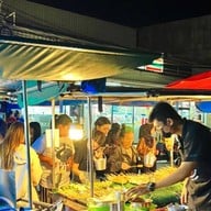 บังรอนหม่าล่าฮาลาล ราษฎร์อุทิศ1