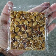 อื้อชั่งเซ้ง (ขนมไข่กาดหลวง)