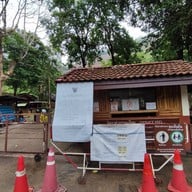 น้ำตกสาริกา