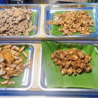 ฉ่ำ ข้าวแต๋นน้ำแตงโม ตลาดอินดี้บางขุนเทียน