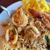 PADTHAI TONJIK RESTAURANT & CAFE
