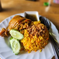 ไก่ย่าง จีระพันธ์ อีสานตำแซ่บ ฮาลาล เหม่งจ๋าย