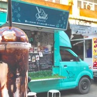 สวีททรัครถน้ำสีเขียว กาแฟสดโมก้าพอม ชาใต้ ผลไม้สด (เมืองใหม่ชัยมงคล)