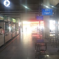 บรรยากาศ หมู ไก่  ซาเจีย