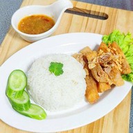 Tasty House  ข้าวผัดปลาทู สุขสวัสดิ์ 26
