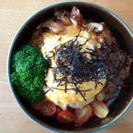 เวล คาเฟ่ (WHALE CAFE) -
