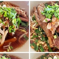 ข้าวมันไก่ หน้ามอ. (ร้านบังเอิญ)